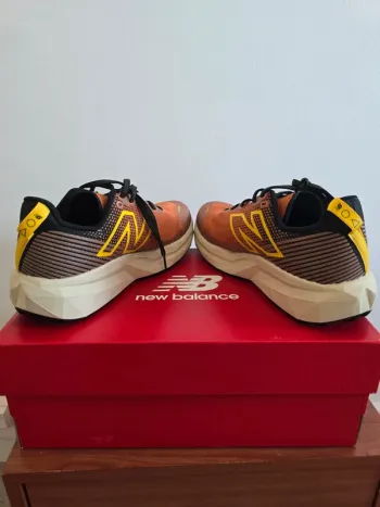 New Balance FuelCell Venym bike usato