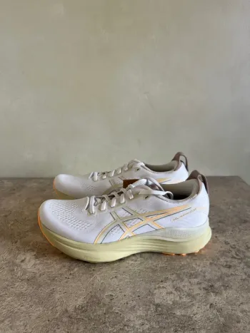 Tweedehands Asics Gel Kayano 32 bike — afbeelding 2 van 7