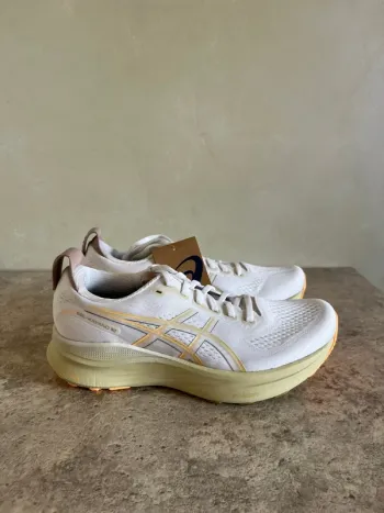 Tweedehands Asics Gel Kayano 32 bike