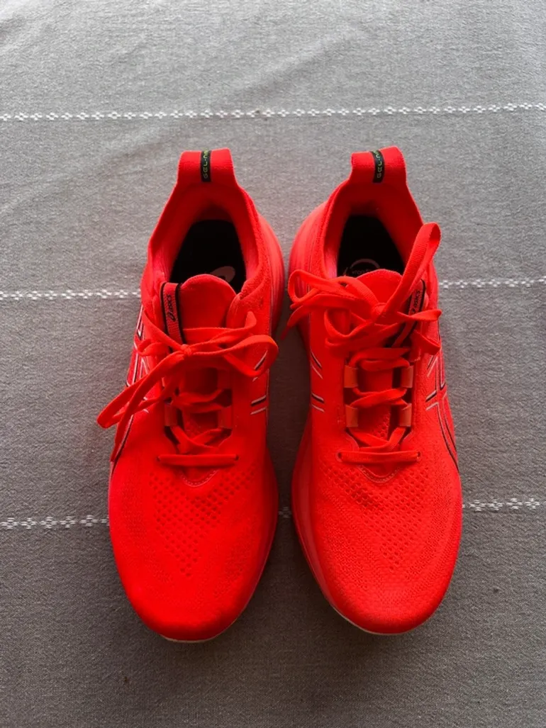 Used Asics Gel Nimbus 26 bike — image 5 of 6