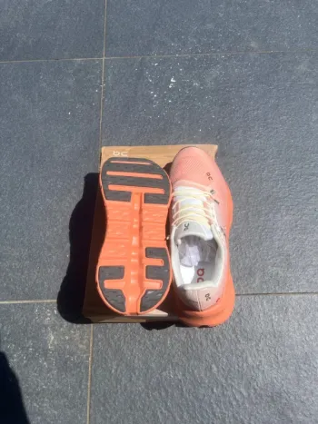 Used On Running Cloud bike — image 6 of 8