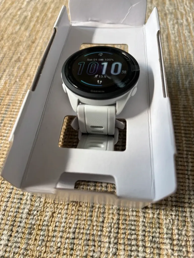 Used Garmin Forerunner 165 Music bike — image 3 of 5