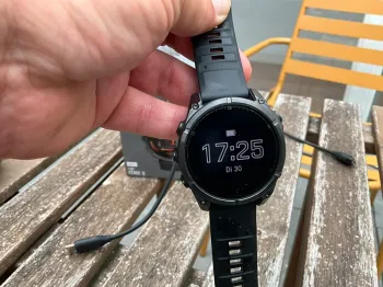 Used Garmin Fenix 8 Amoled bike — image 2 of 5