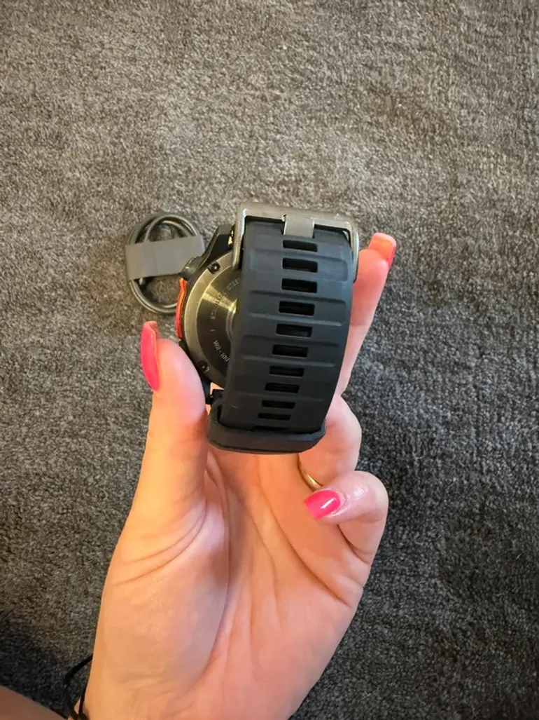 Used Garmin Fenix 8 bike — image 5 of 5