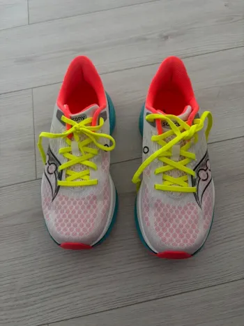 Použité Saucony Endorphin Speed 5 bike — obrázek 2 z 4