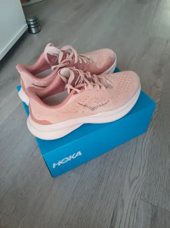 Hoka Mach 6 bike d'occasion — image 4 sur 6