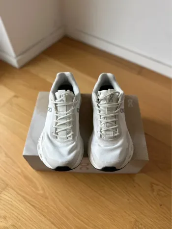 Tweedehands On Running Cloudnova bike — afbeelding 3 van 8