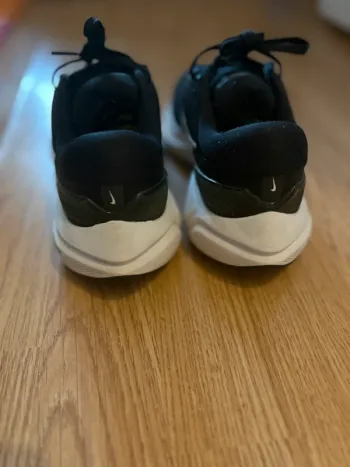 Gebrauchtes Nike Air Zoom Vomero 16 bike — Bild 4 von 6