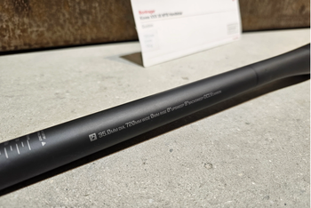 Used Bontrager BONTRAGER XXX 35 MOUNTAIN BIKE HANDLEBAR 720MM bike — image 2 of 6