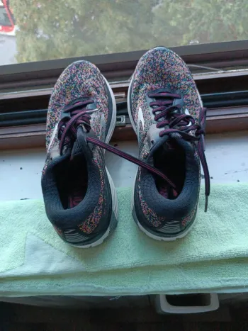 Brooks Scarpe da corsa da donna bike d'occasion