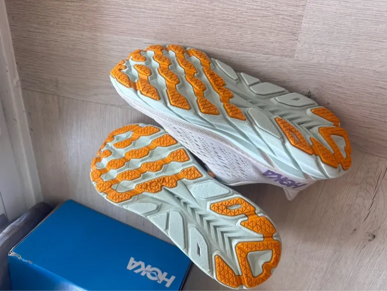 Hoka Clifton 8 bike de segunda mano — imagen 4 de 5