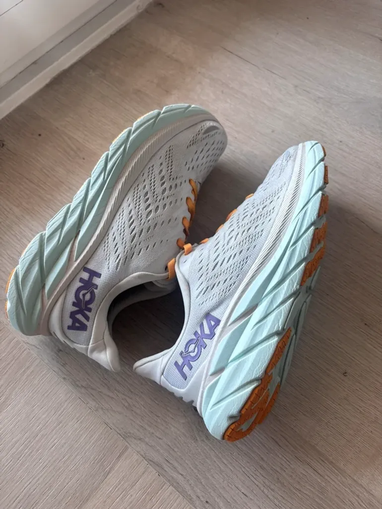 Hoka Clifton 8 bike de segunda mano — imagen 3 de 5