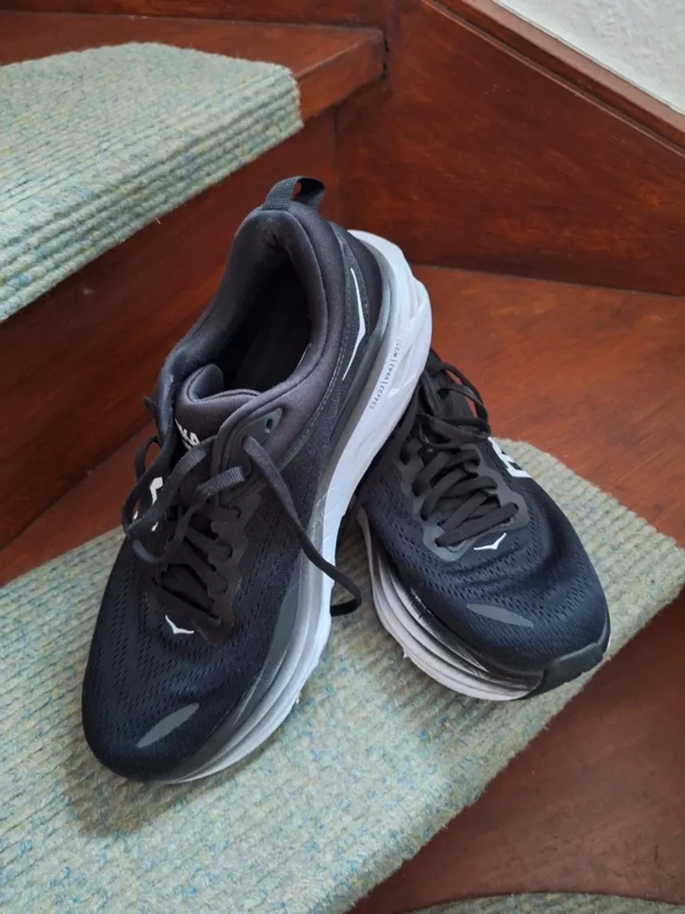 Tweedehands Hoka Bondi 8 bike — afbeelding 2 van 5
