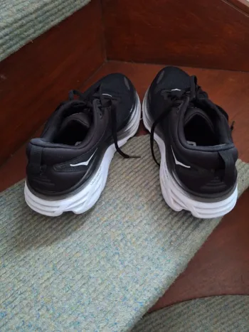 Tweedehands Hoka Bondi 8 bike — afbeelding 3 van 5