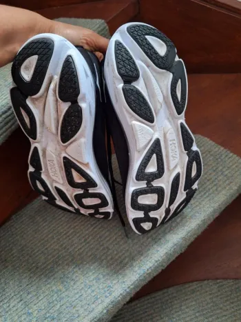 Tweedehands Hoka Bondi 8 bike — afbeelding 4 van 5