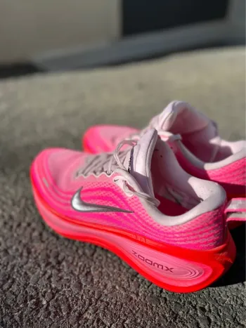Nike Vomero Plus bike usato — immagine 4 di 6