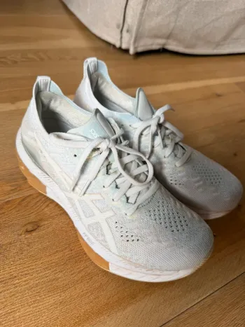 Brugt Asics Running Shoes bike