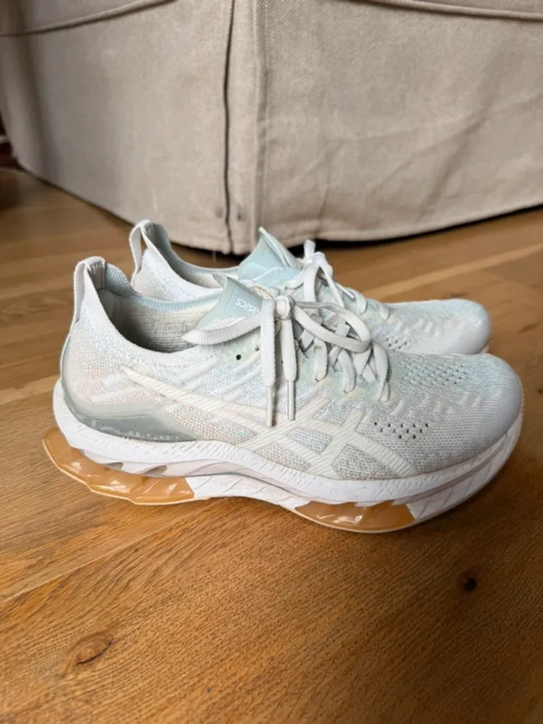 Asics Running Shoes bike usato — immagine 2 di 3