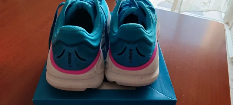 Gebrauchtes Hoka Running Shoes bike — Bild 5 von 6