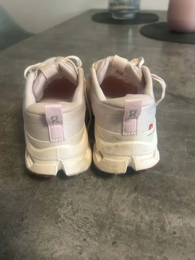 Brugt On Running On Laufschuhe bike — billede 3 af 3
