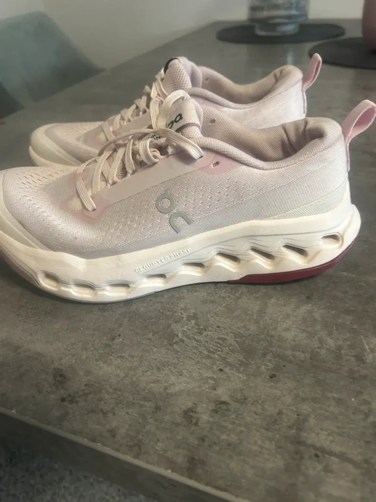 Brugt On Running On Laufschuhe bike — billede 2 af 3