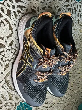 Brugt Asics Shoes bike
