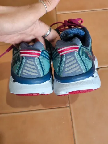 Hoka Clifton 4 bike d'occasion — image 5 sur 8