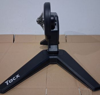 Tacx Flux S Smart Trainer 2021 bike d'occasion — image 3 sur 4