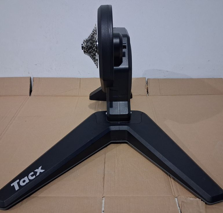 Tacx Flux S Smart Trainer 2021 bike d'occasion — image 3 sur 4