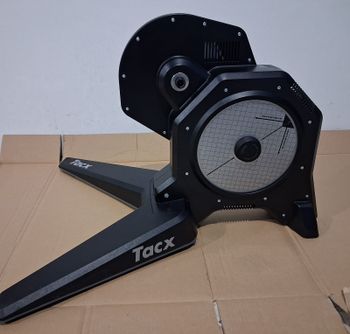 Tacx Flux S Smart Trainer 2021 bike d'occasion