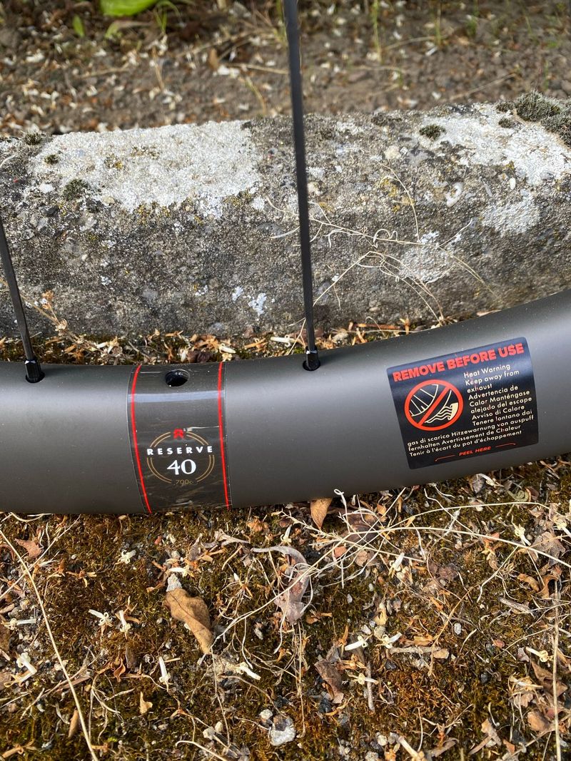 Used Reserve Carbon Wheelset 2026 bike — image 6 of 9