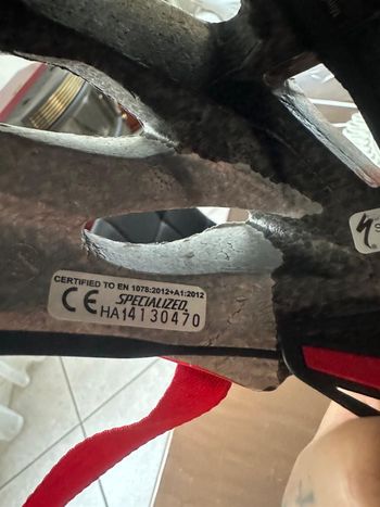 Used Specialized Prevail 2 Helmet bike — image 7 of 8
