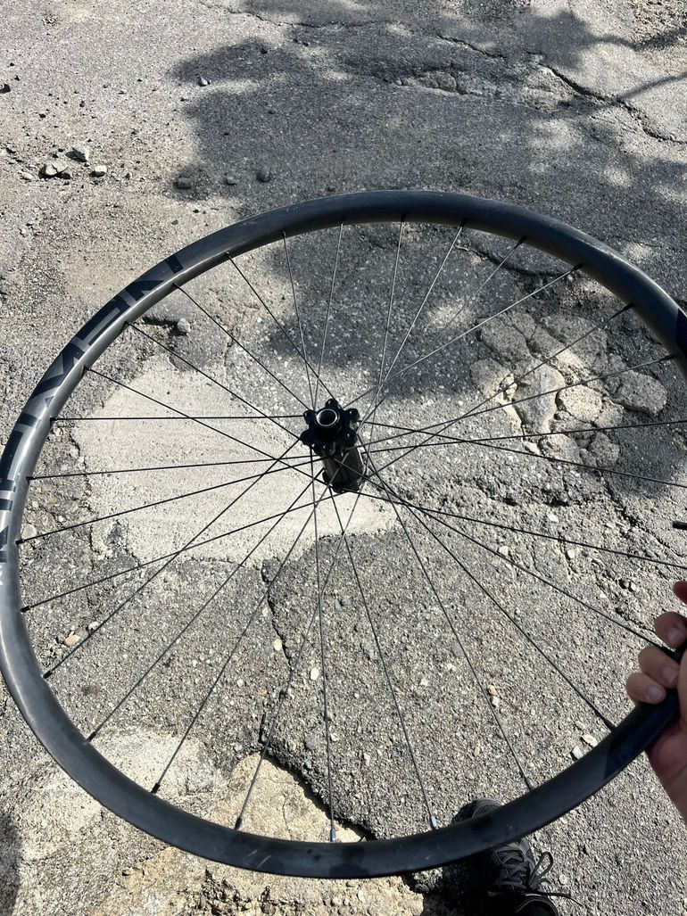 Used Newmen Advanced SL A.30 Carbon Enduro Wheelset 2024 bike — image 2 of 5