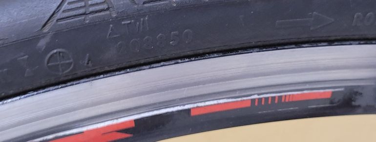 Used Mavic R‑SYS RSL Rouge Édition Limitée 2016 bike — image 7 of 7