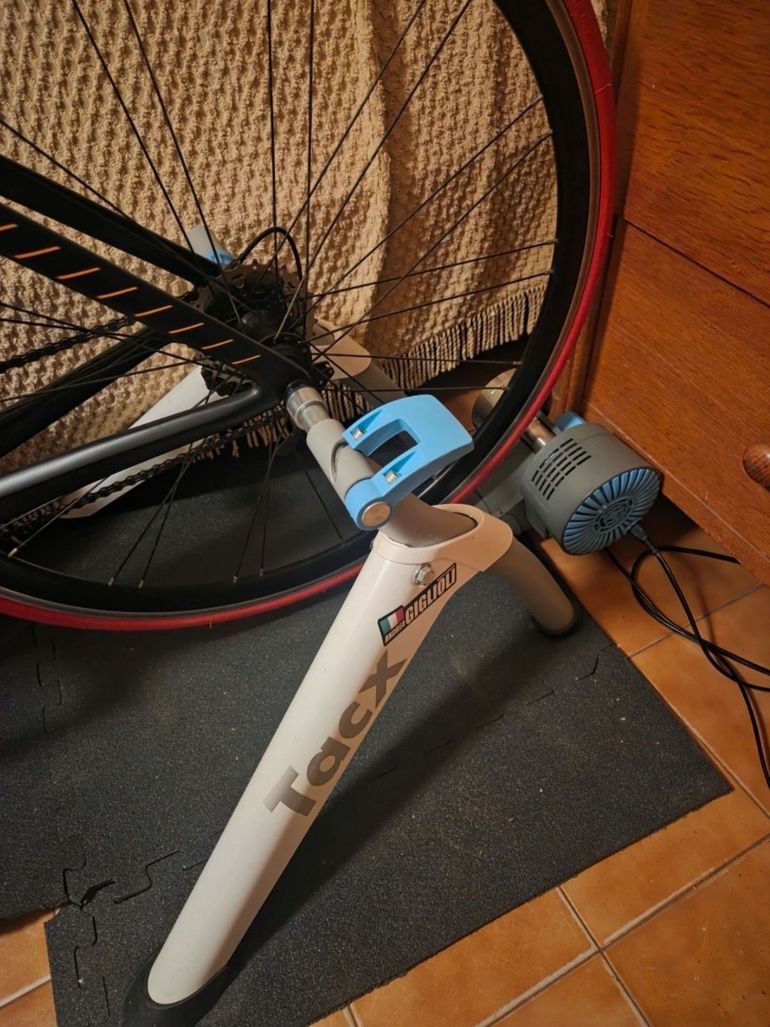 Tacx Flow Smart 2020 bike d'occasion — image 1 sur 2