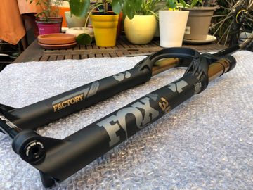 Fox 34 Factory FIT4 130 mm 29"/27.5"+ BOOST 2025 Fork d'occasion