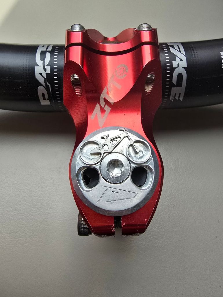 Used Top cap Custom 7075 Anodized Aluminum 2026 bike — image 2 of 3