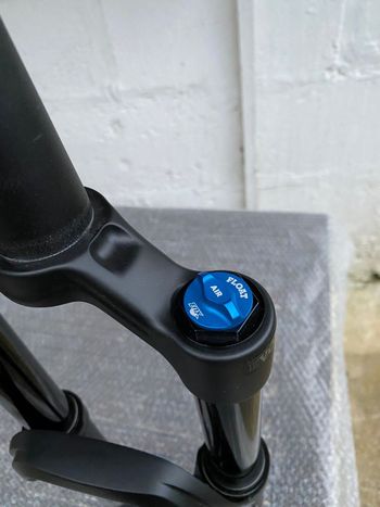 Fox 34 SC 27.5" 120 mm GRIP Remote BOOST Fork 2026 bike d'occasion — image 14 sur 15