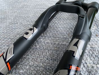 Fox 34 SC 27.5" 120 mm GRIP Remote BOOST Fork 2026 bike d'occasion — image 6 sur 15