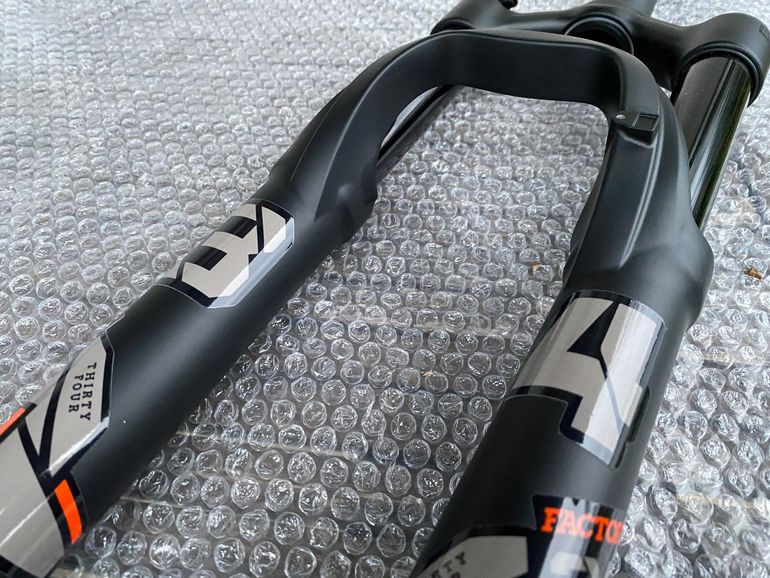 Fox 34 SC 27.5" 120 mm GRIP Remote BOOST Fork 2026 bike d'occasion — image 6 sur 15