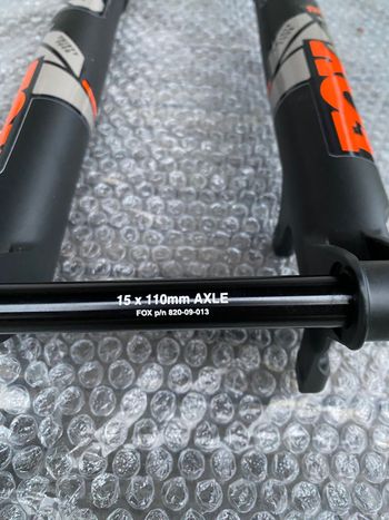 Fox 34 SC 27.5" 120 mm GRIP Remote BOOST Fork 2026 bike d'occasion — image 4 sur 15