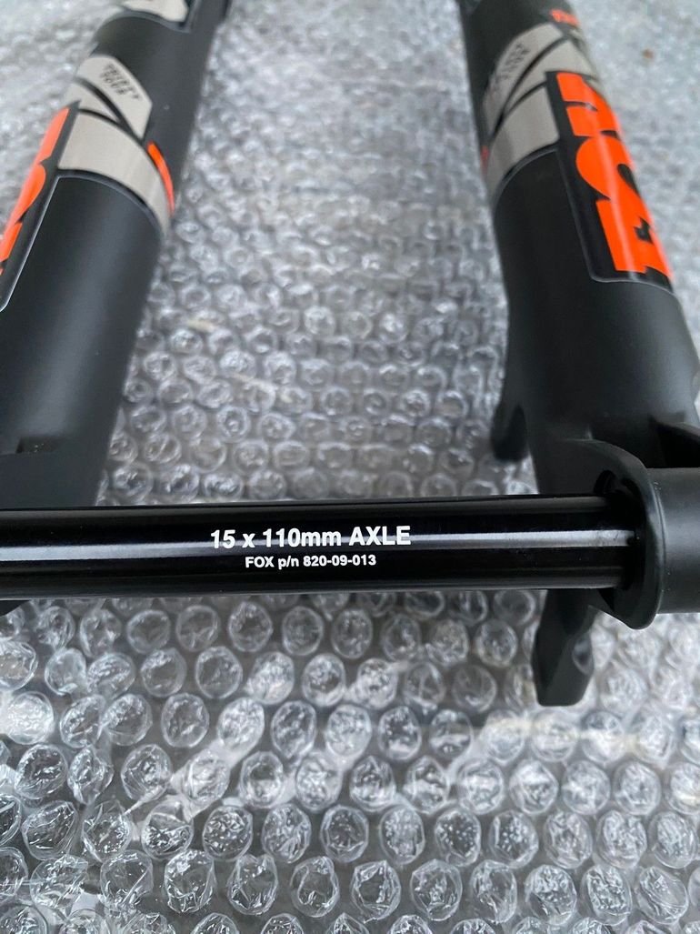 Fox 34 SC 27.5" 120 mm GRIP Remote BOOST Fork 2026 bike d'occasion — image 4 sur 15