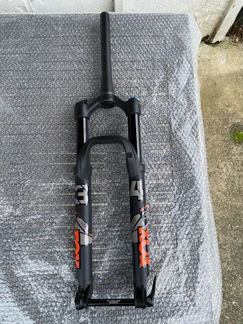 Fox 34 SC 27.5" 120 mm GRIP Remote BOOST Fork 2026 bike d'occasion — image 2 sur 15