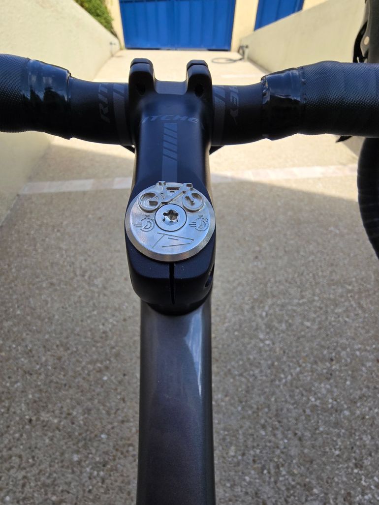 Used Top cap Custom 7075 Anodized Aluminum Road Bike 2026 bike — image 3 of 3