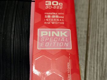 Vittoria Corsa Pro 700x30c Pink Giro d'Italia 2026 bike d'occasion — image 9 sur 9