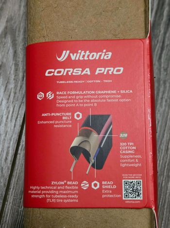 Vittoria Corsa Pro 700x30c Pink Giro d'Italia 2026 bike d'occasion — image 8 sur 9