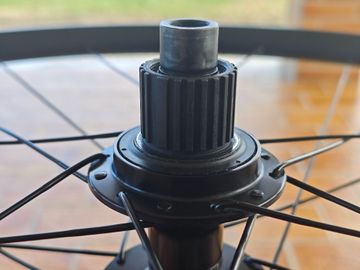 Used Shimano WH-MT601 2025 bike — image 6 of 16