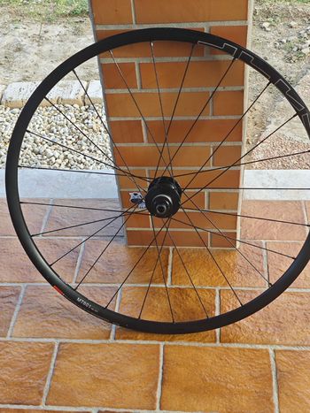 Used Shimano WH-MT601 2025 bike — image 10 of 16