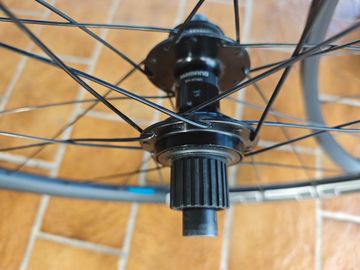 Used Shimano WH-MT601 2025 bike — image 2 of 16