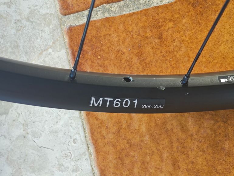 Used Shimano WH-MT601 2025 bike — image 14 of 16